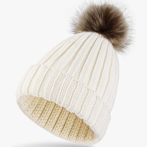 Womens white beanie with pom pom - Picture 2 of 2